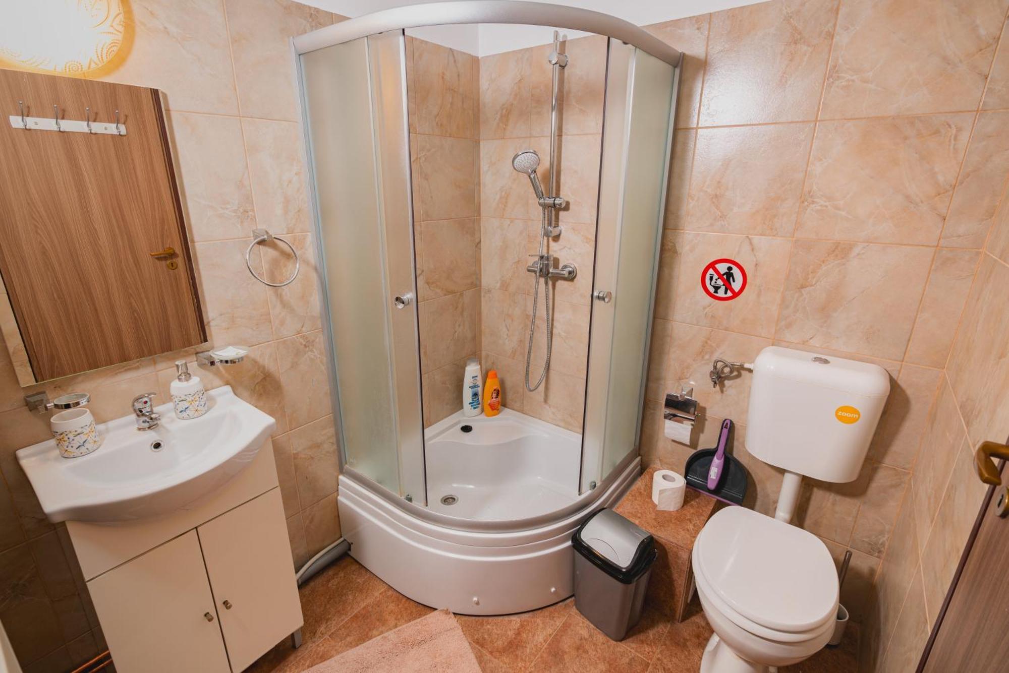 Pitstop Apartments Dumbravita  ภายนอก รูปภาพ